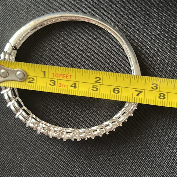 Bangle bracelet - Picture 7 of 7